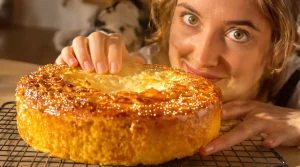 Les gâteaux au yaourt deviennent encore plus moelleux au four si vous ajoutez 1 ingrédient tout simple à la recette